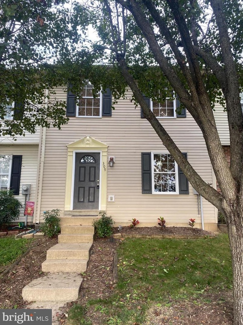 309 Georgetowne Ct, Stephens City, VA 22655