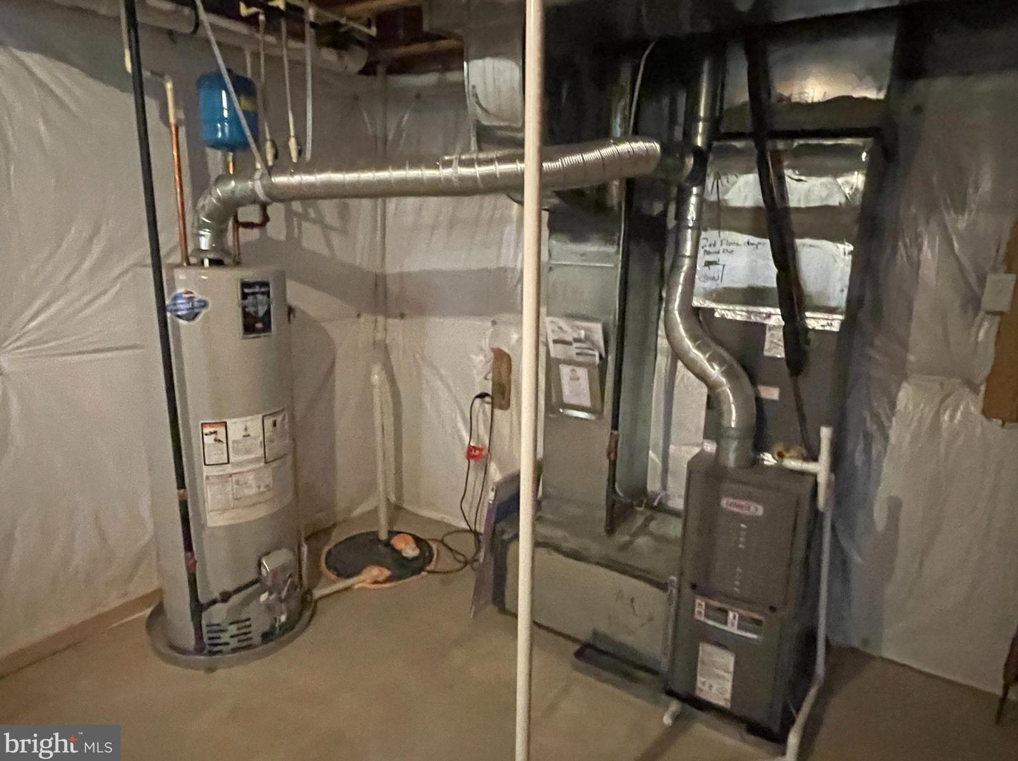 100 Eleven Moons Pl, Stephens City VA  22655 exterior