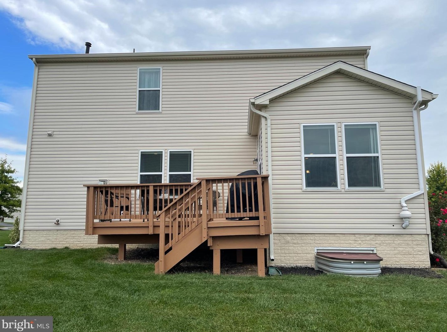 100 Eleven Moons Pl, Stephens City VA  22655 exterior