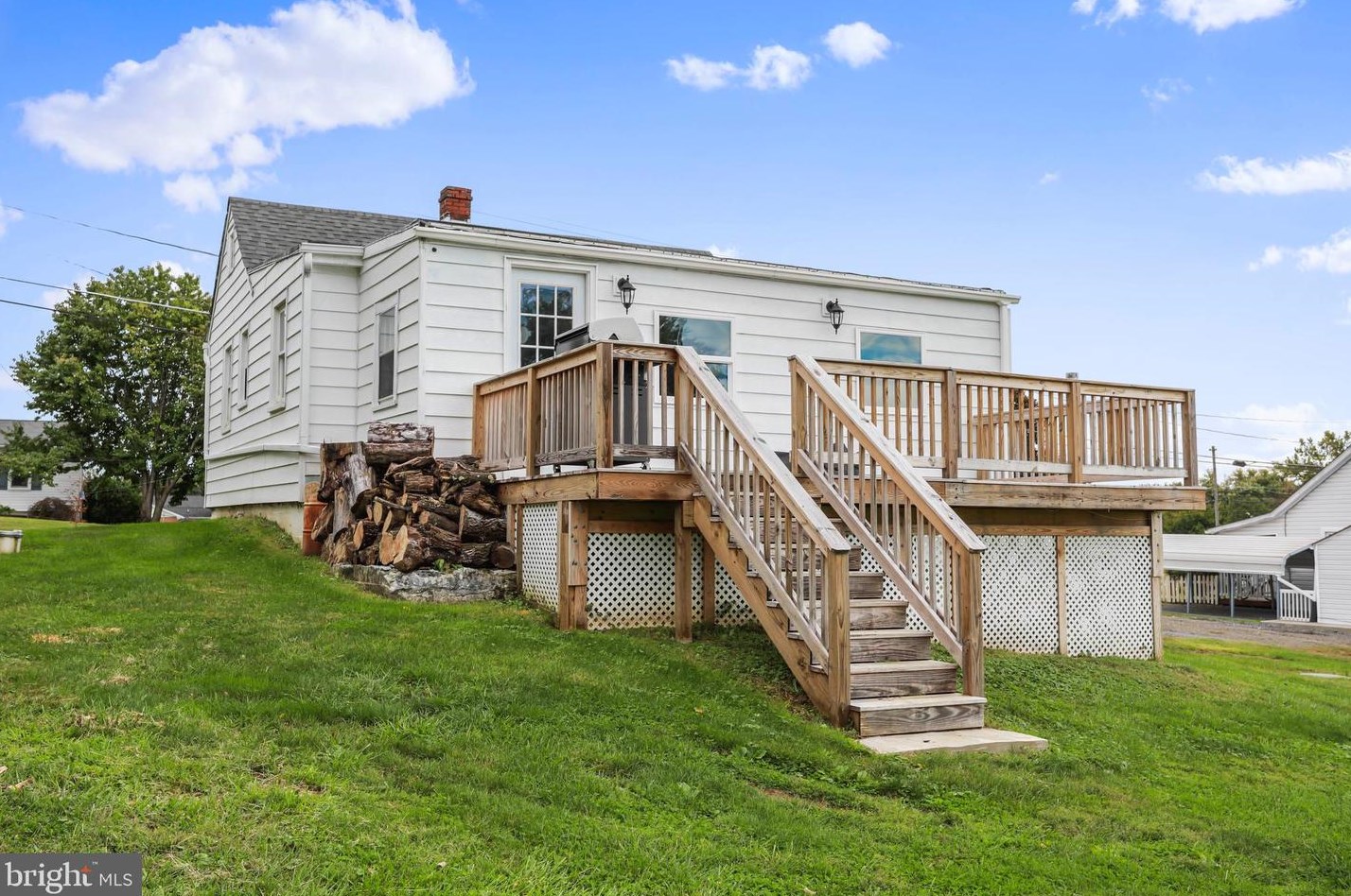 217 Poorhouse Rd, Winchester VA  22603-3844 exterior