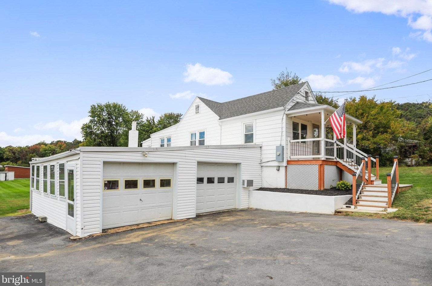 217 Poorhouse Rd, Winchester, VA 22603