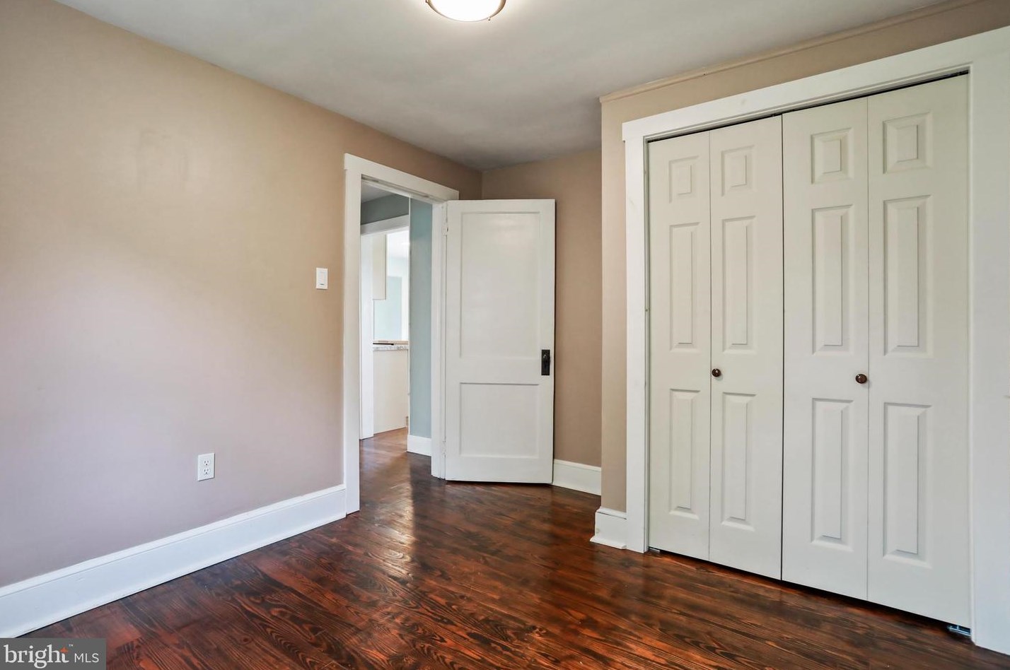 217 Poorhouse Rd, Winchester VA  22603-3844 exterior