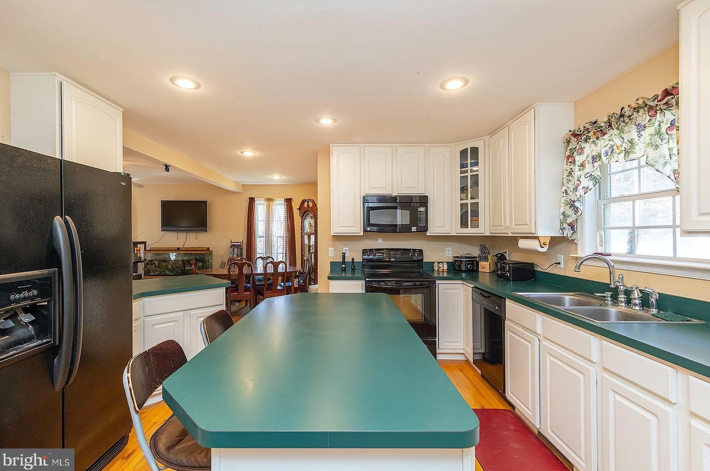 482 Quail Run Ln, Winchester, VA 22602-1963
