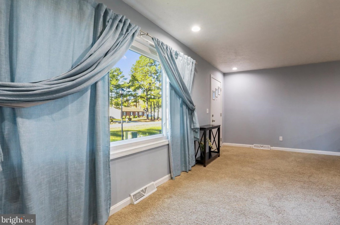 129 Buckingham Dr, Stephens City, VA 22655