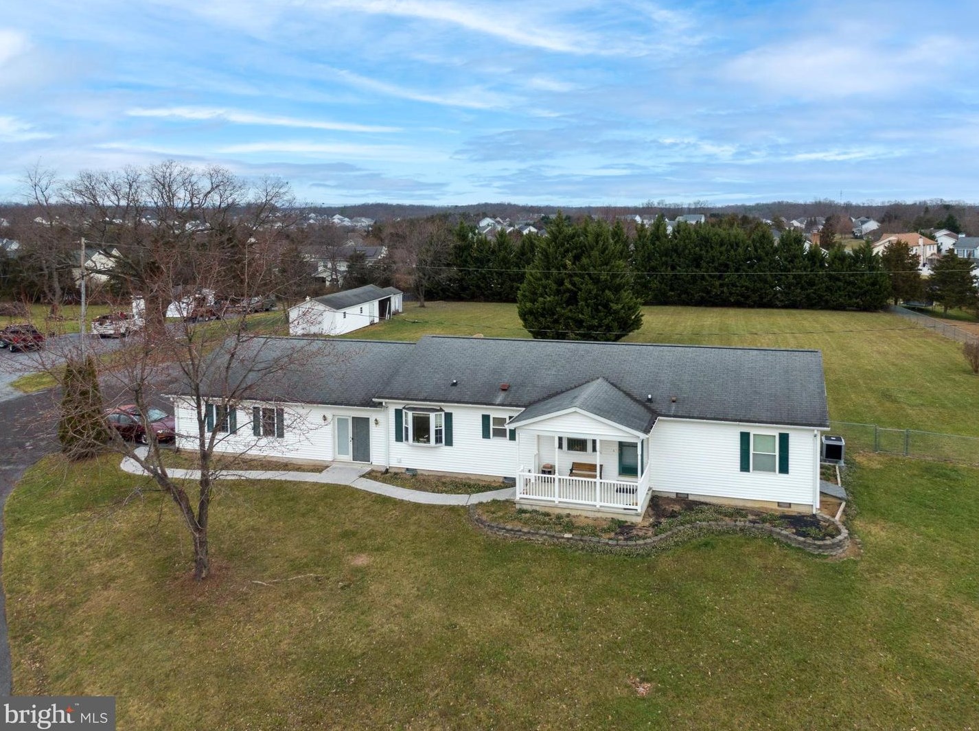 2713 Senseny Rd, Winchester, VA 22602-8929