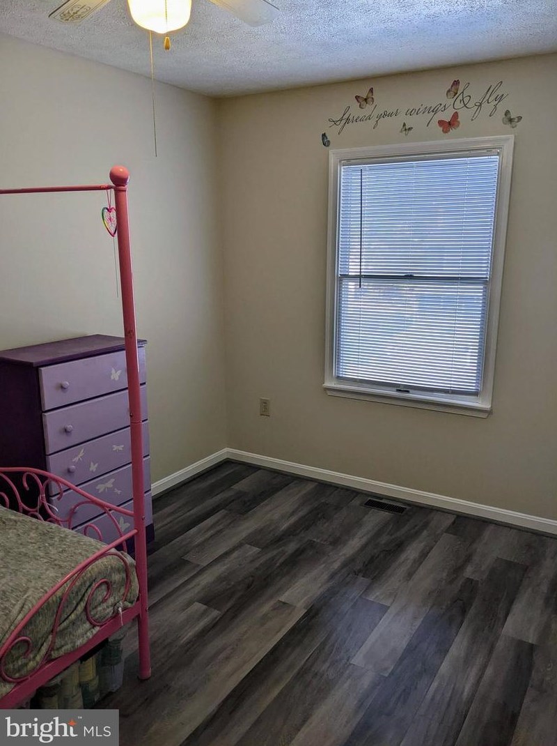 126 Obriens Cir, Winchester VA  22602-6122 exterior