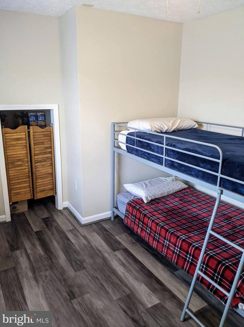 126 Obriens Cir, Winchester VA  22602-6122 exterior