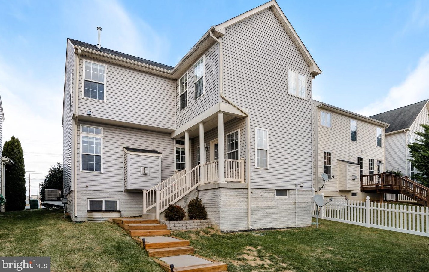 1197 Fairfax St, Stephens City, VA 22655