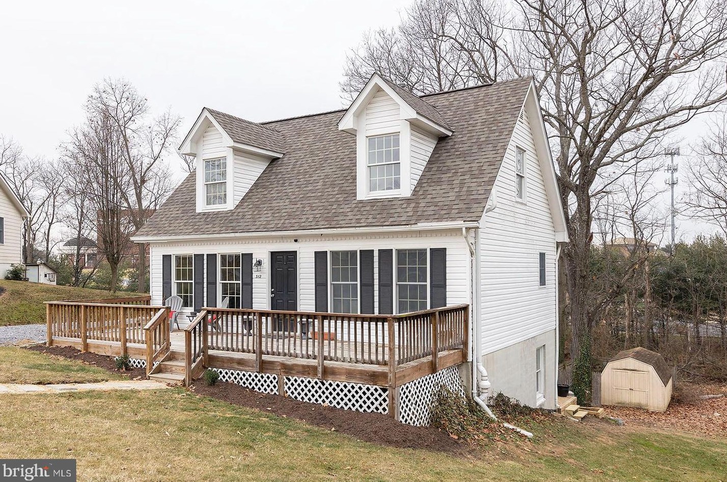 312 Yale Dr, Winchester, VA 22602-7303
