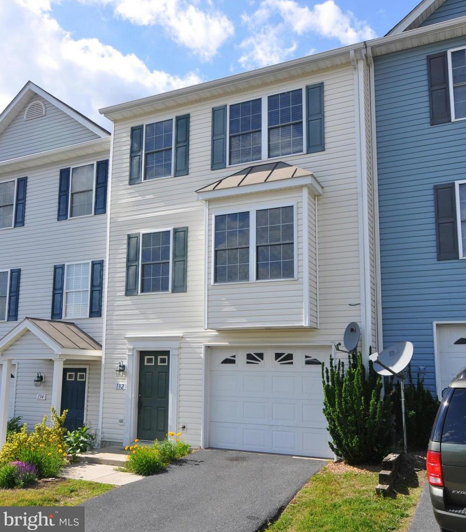 132 Windstone Dr, Winchester, VA 22602