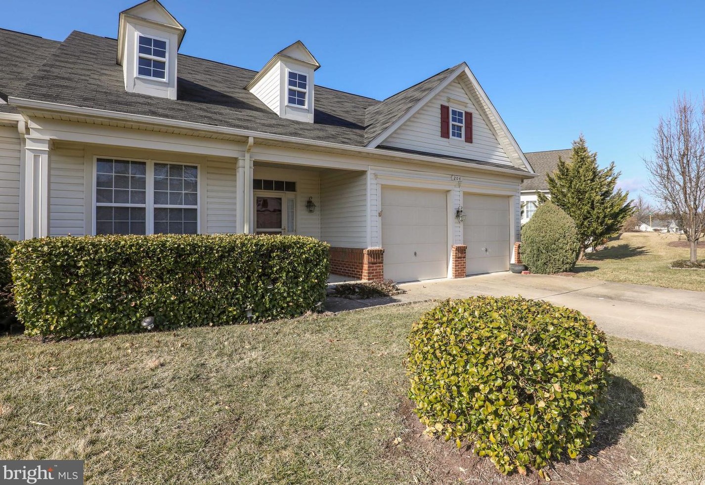 204 Spanish Oak Rd, Stephens City, VA 22655-4058