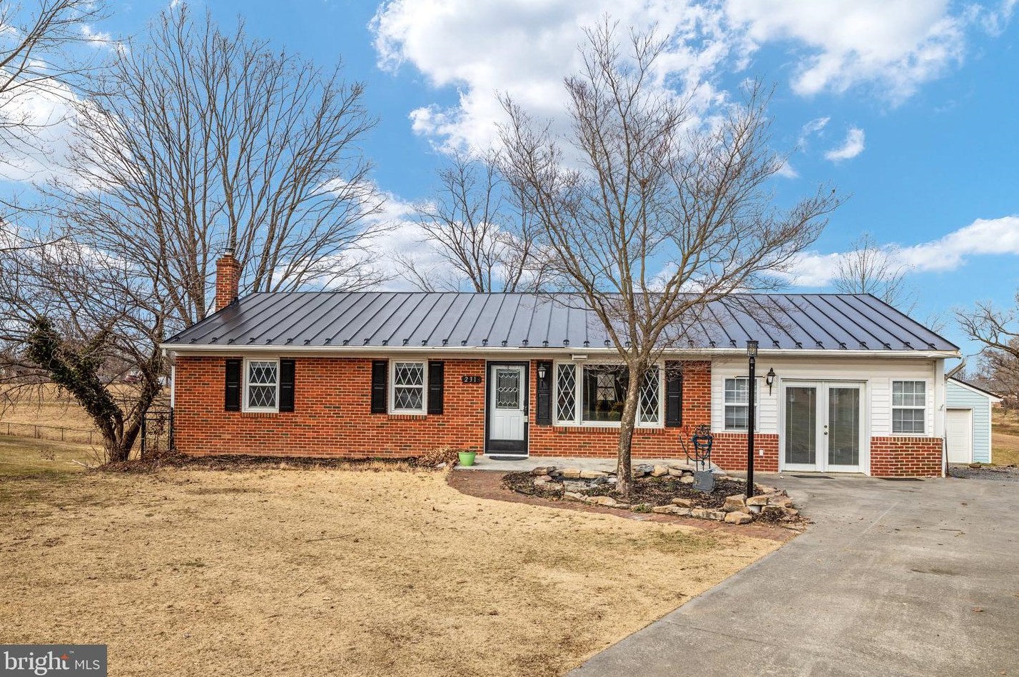 231 Stafford Dr, Winchester, VA 22602-7431