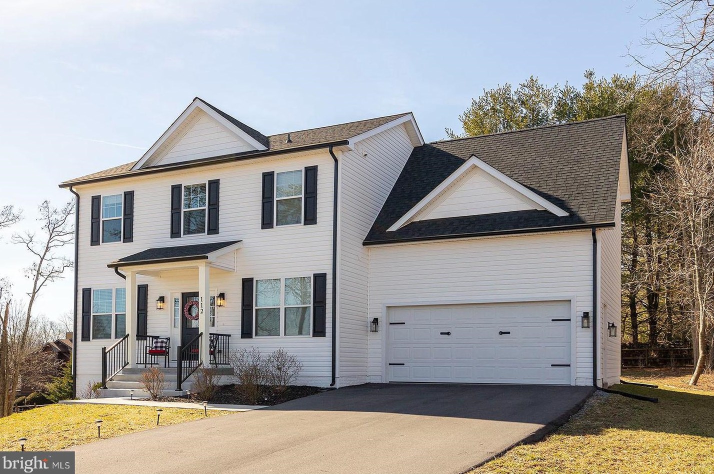 112 Masters Dr, Cross Junction, VA 22625