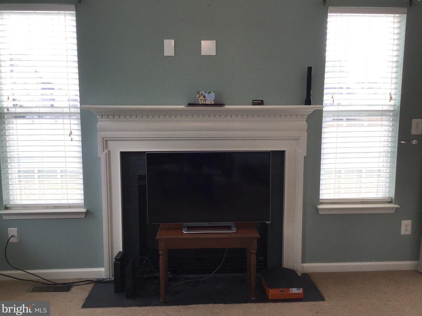 143 Blackburns Ford Dr, Stephens City, VA 22655-4539