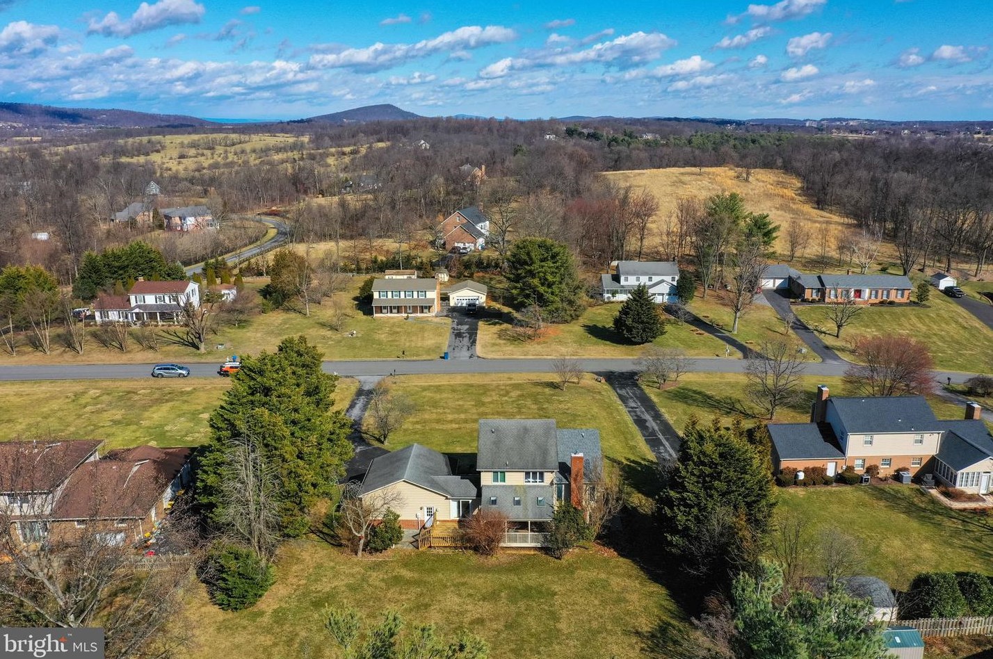 225 Greenfield Ave, Winchester VA  22602-6638 exterior