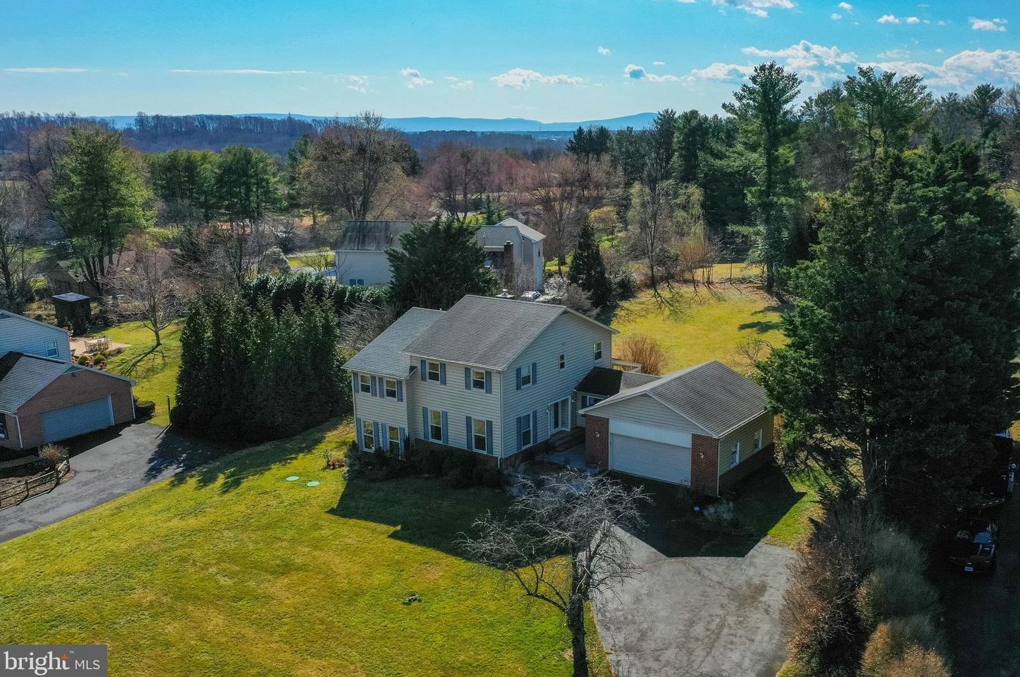 225 Greenfield Ave, Winchester VA  22602-6638 exterior