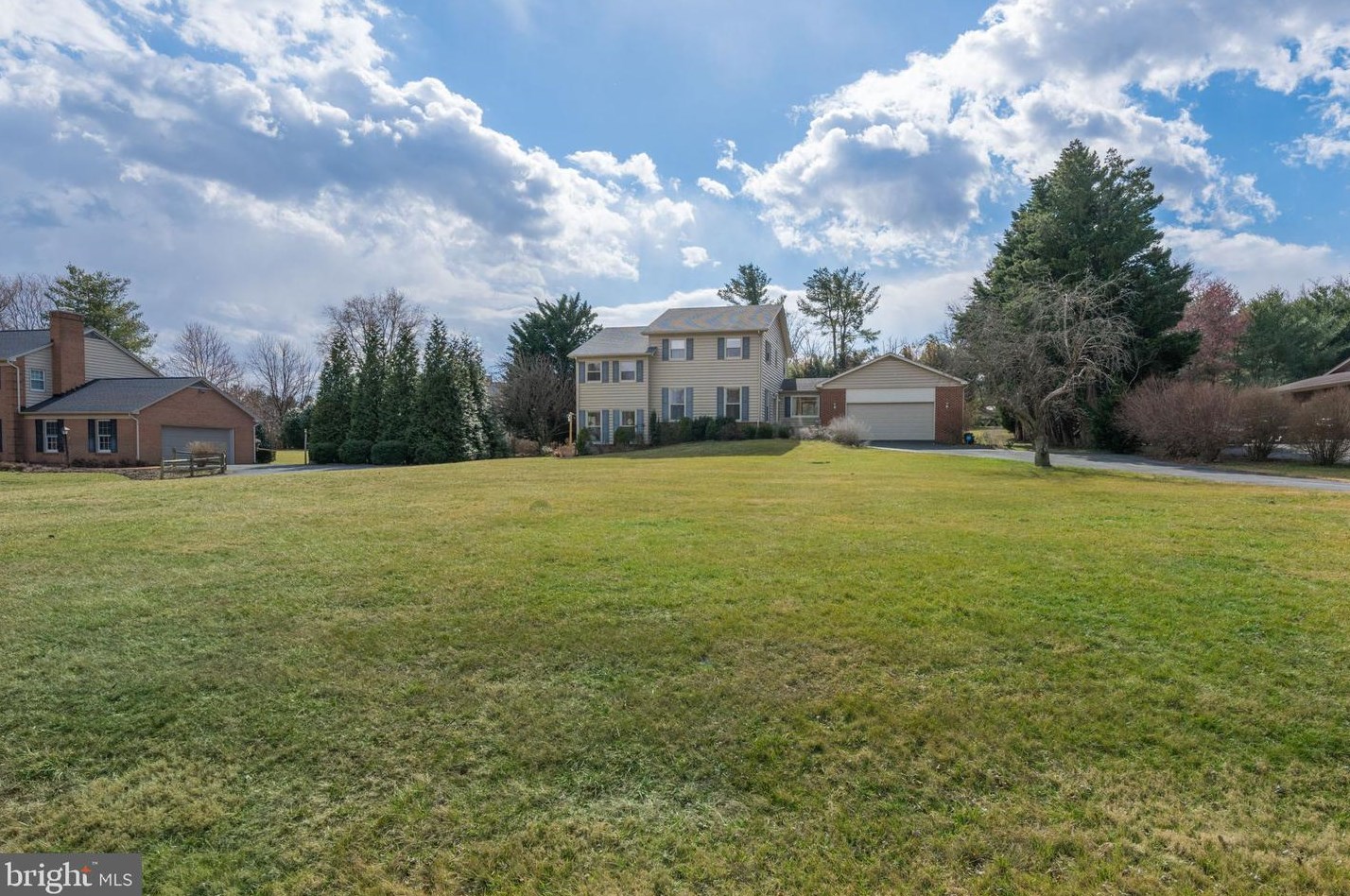 225 Greenfield Ave, Winchester VA  22602-6638 exterior