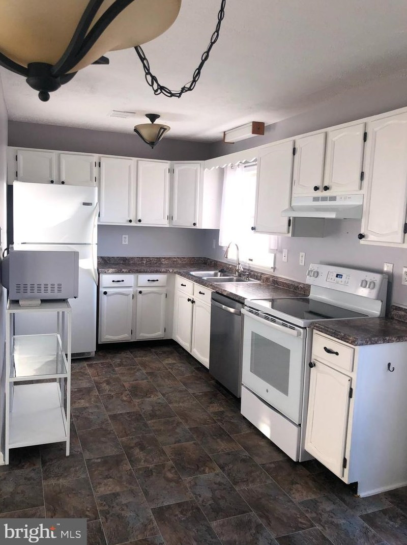 404 Tudor Dr, Winchester, VA 22603