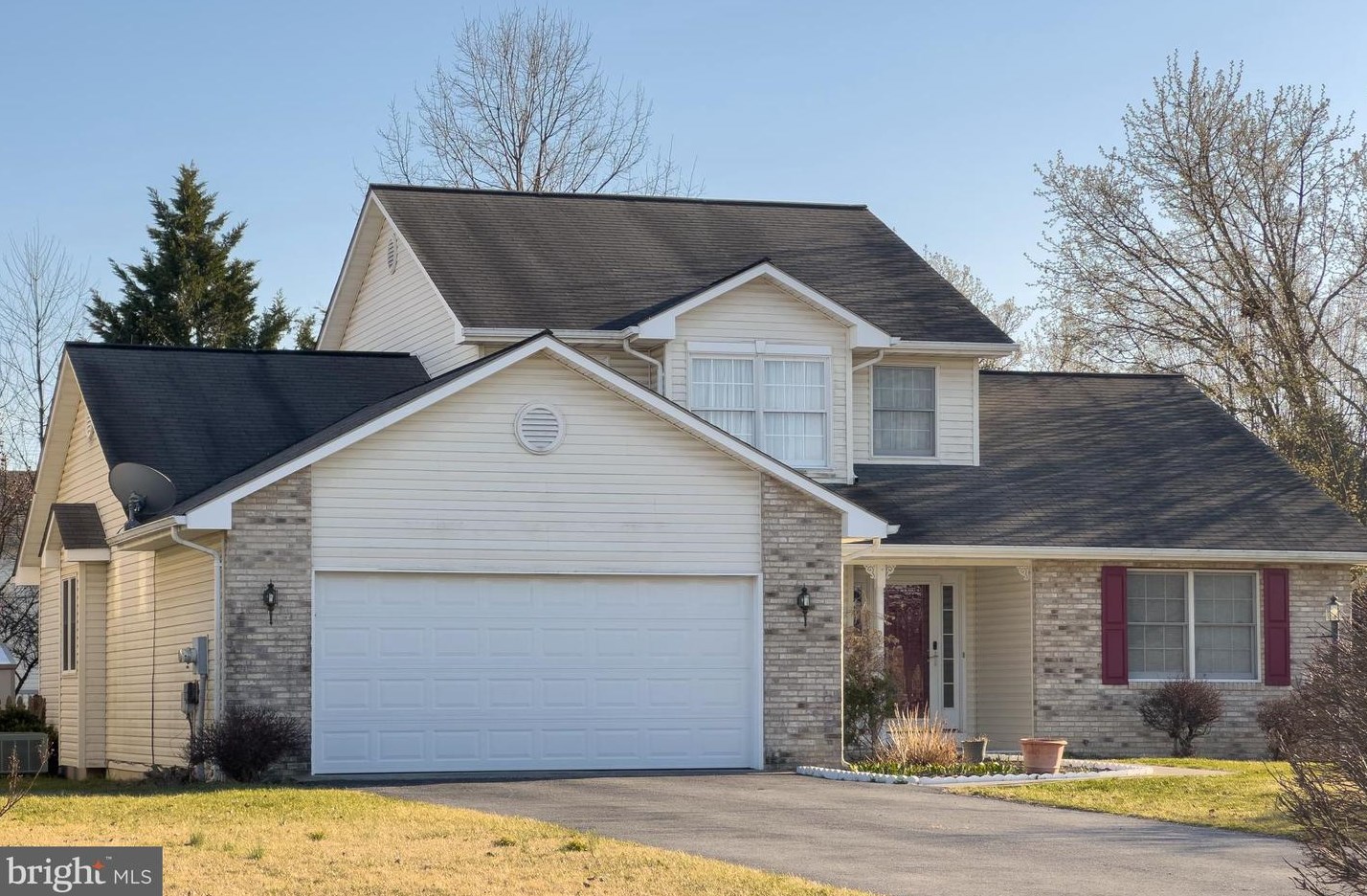 100 Suffolk Cir, Stephens City, VA 22655