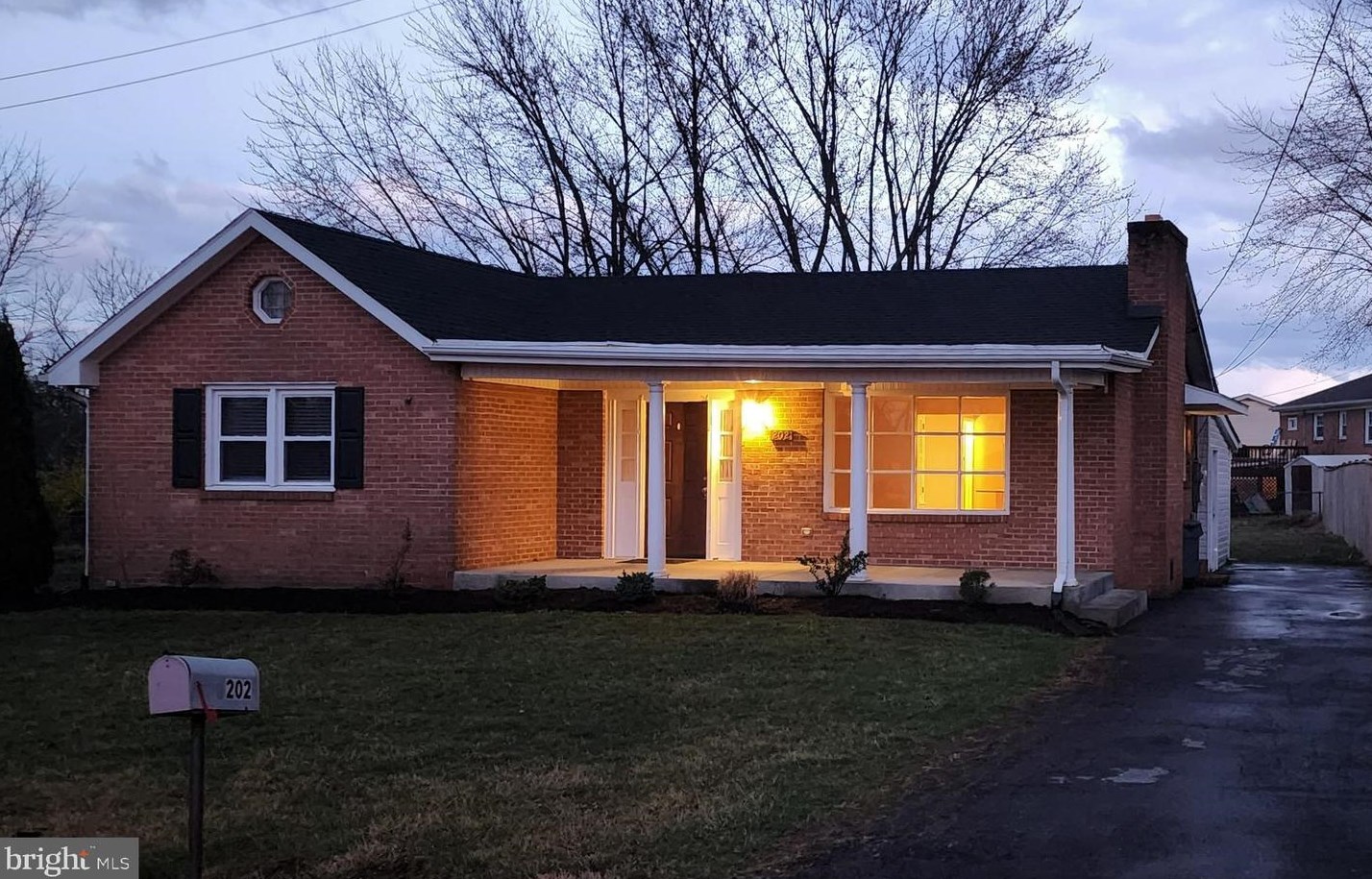 202 Stafford Dr, Winchester, VA 22602-7431