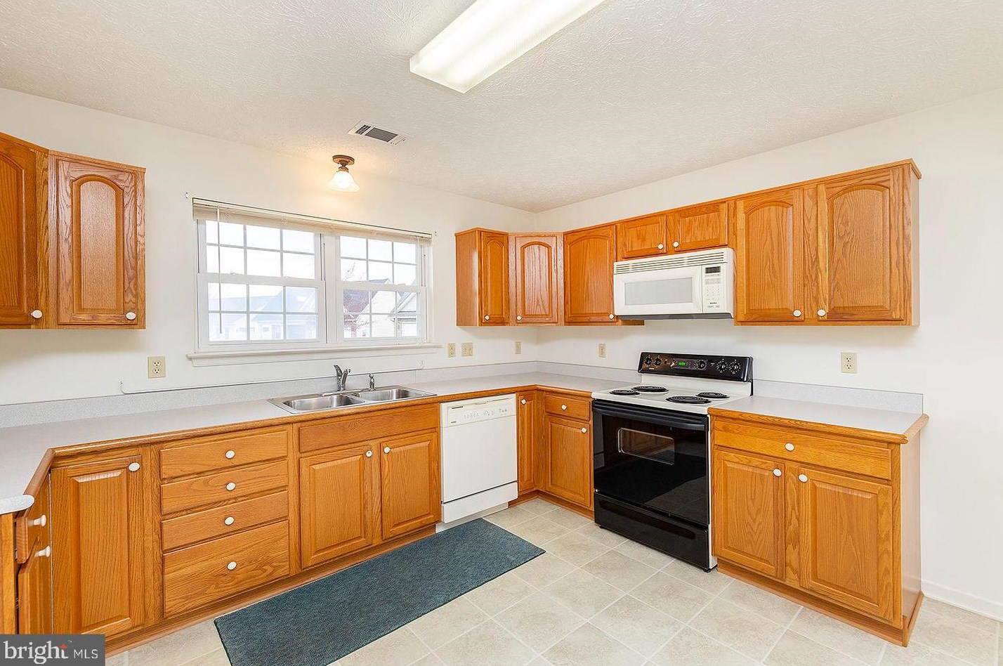 310 Butterscotch Ct, Winchester, VA 22602-5325