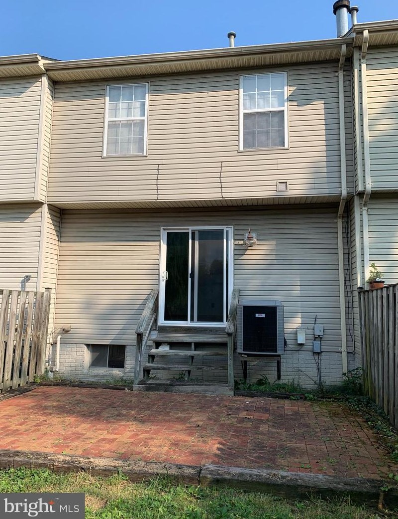 313 Georgetowne Ct, Stephens City, VA 22655