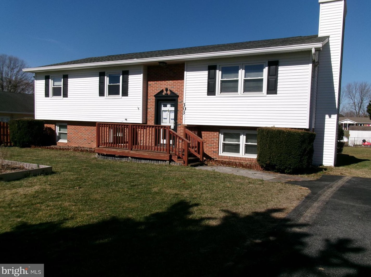 303 Fredericktowne Dr, Stephens City, VA 22655