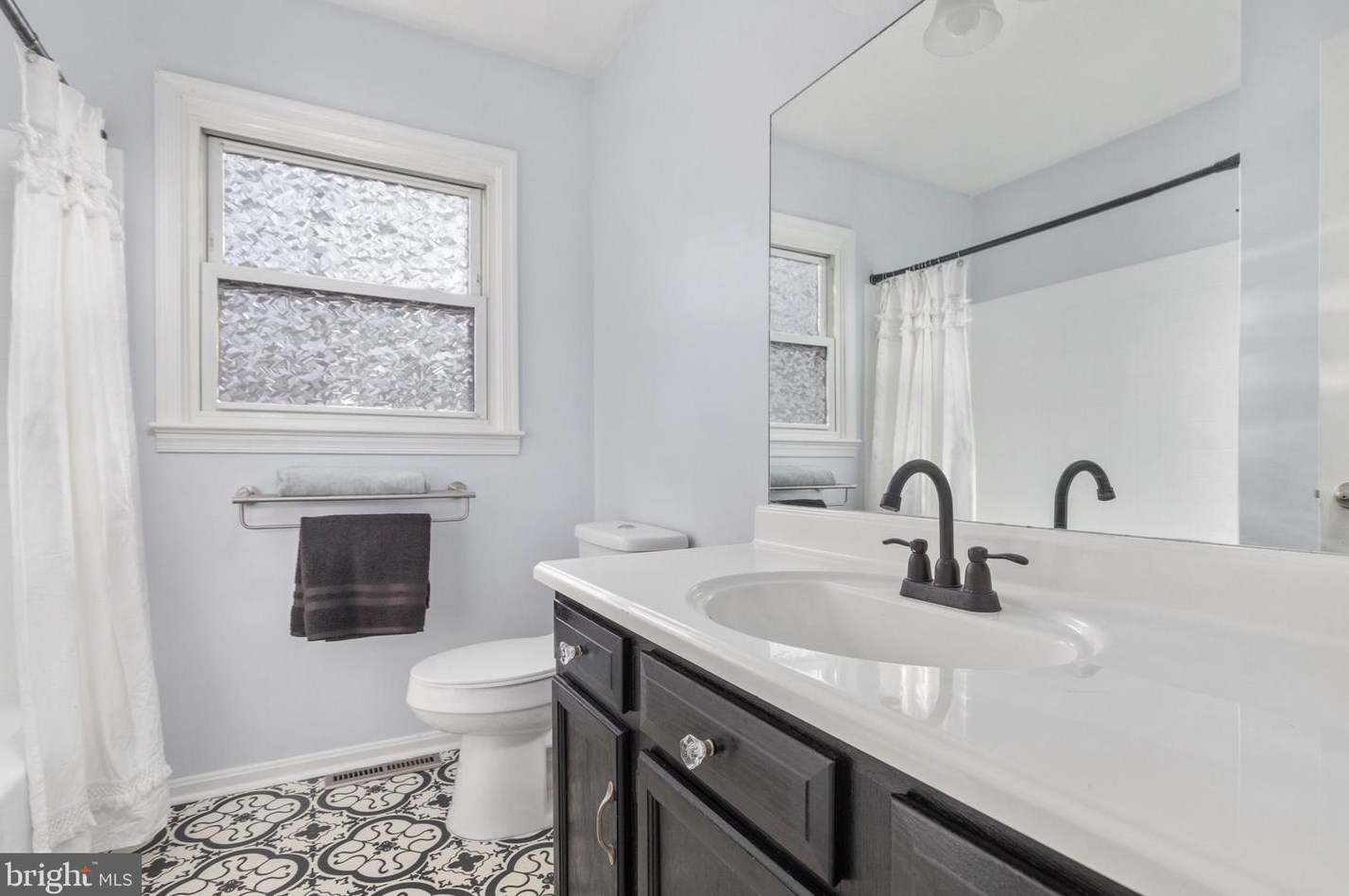 123 Nightingale Ave, Stephens City VA  22655-2413 exterior