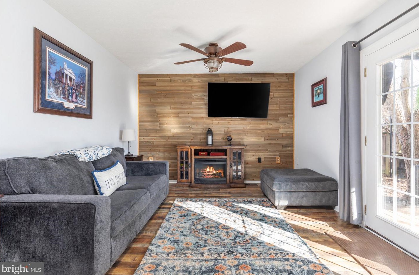 123 Nightingale Ave, Stephens City VA  22655-2413 exterior