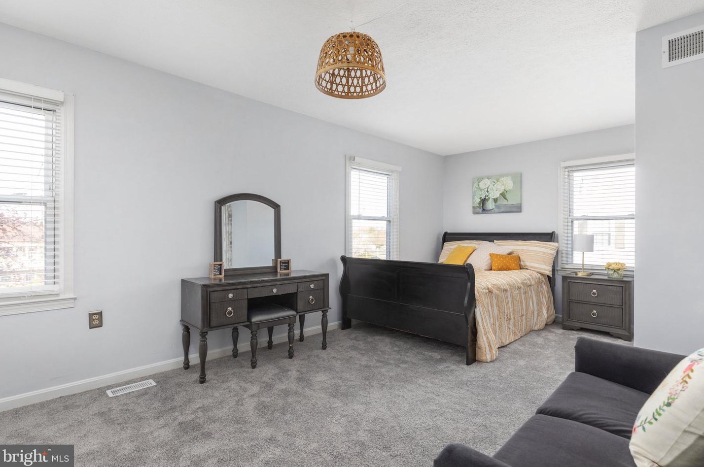 123 Nightingale Ave, Stephens City VA  22655-2413 exterior