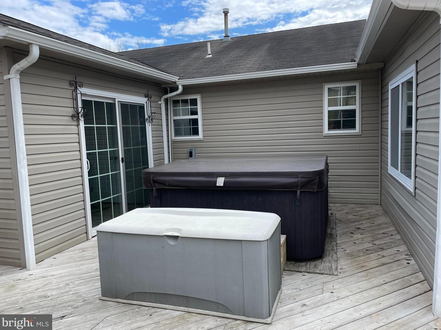 869 Valley Mill Rd, Winchester, VA 22602