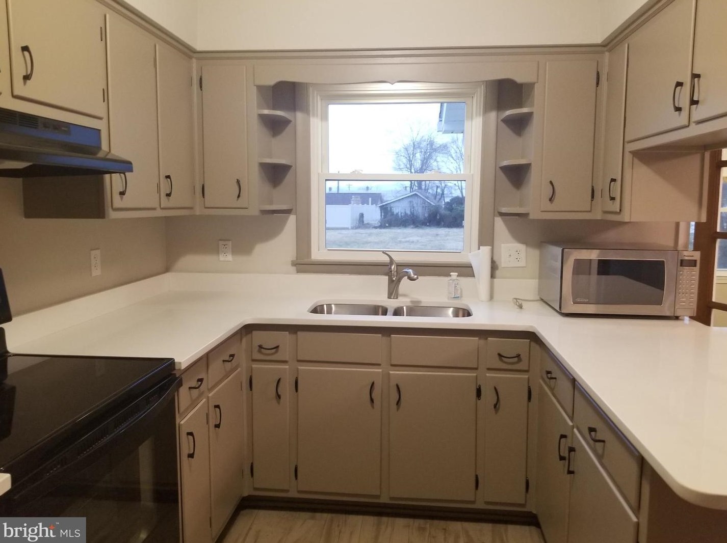 7783 Church St, Middletown, VA 22645-9518