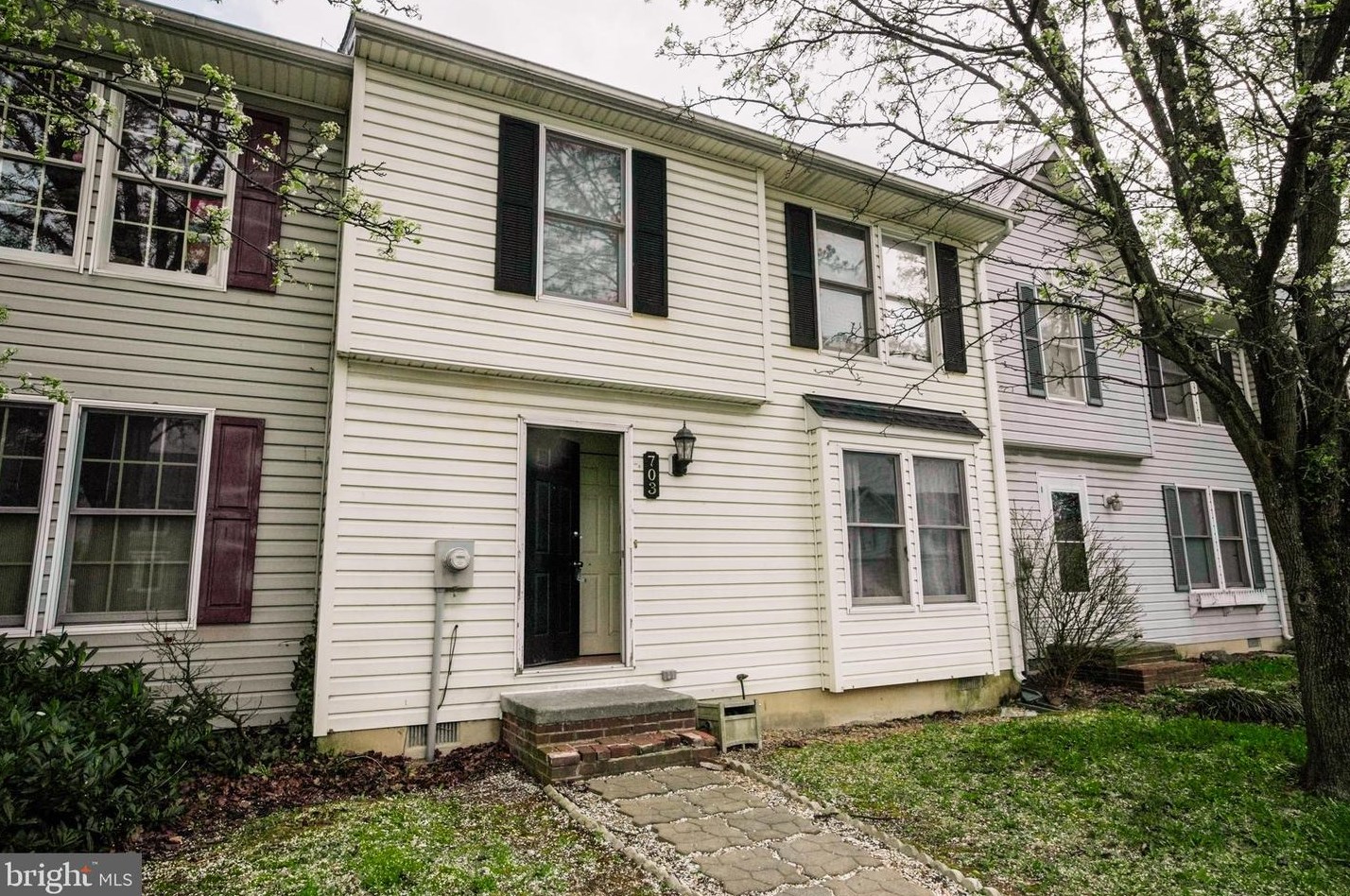 703 Emily Ln, Winchester, VA 22602-7624