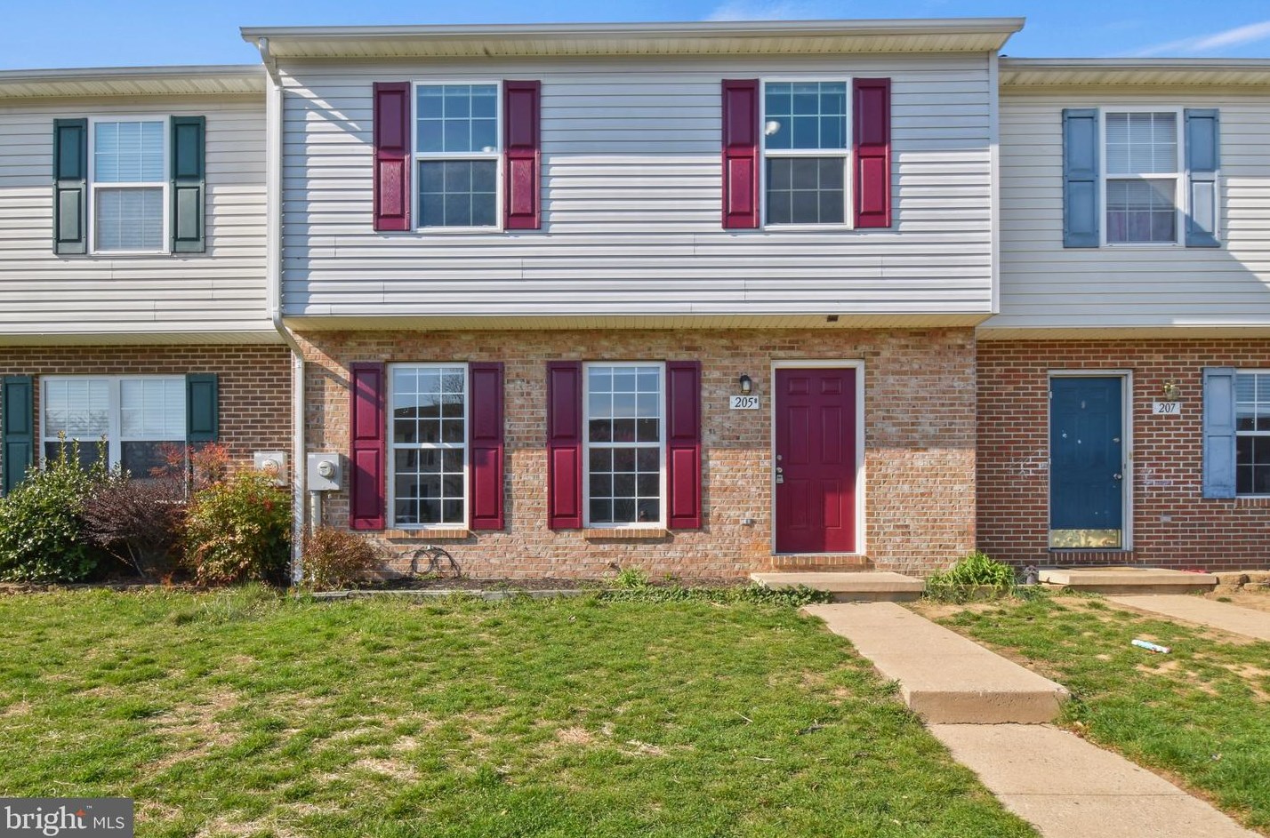 205 Emily Ln, Winchester, VA 22602-7608