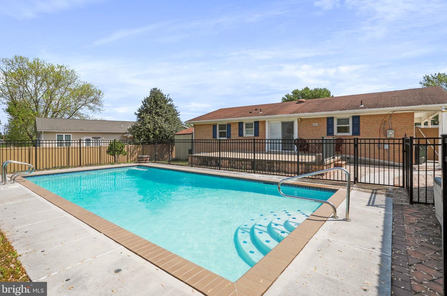 114 Highlander Rd, Stephens City VA  22655-2914 exterior