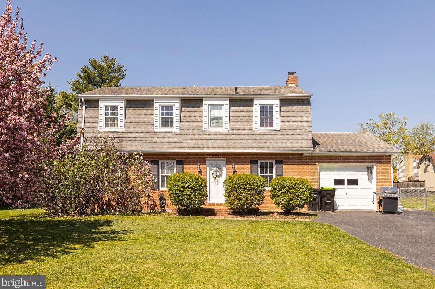 113 Halifax Ave, Stephens City, VA 22655
