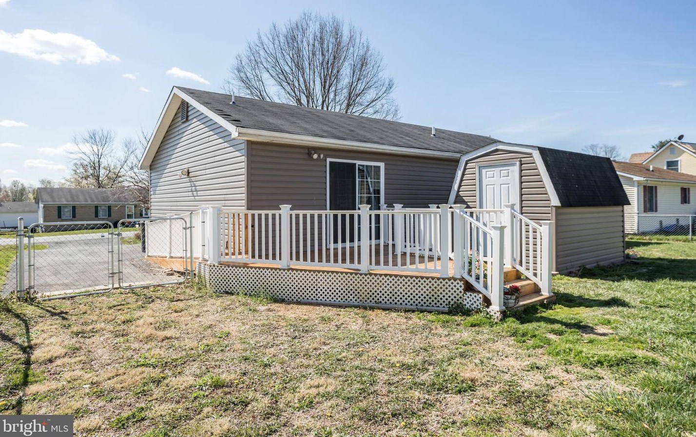 107 Golden Pond Cir, Stephens City, VA 22655-2378