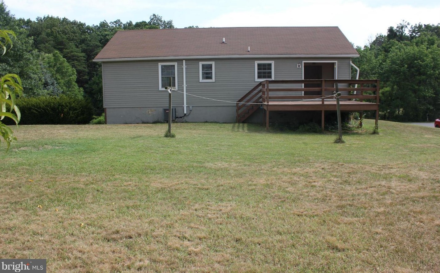 209 Lakeside Dr, Stephens City, VA 22655