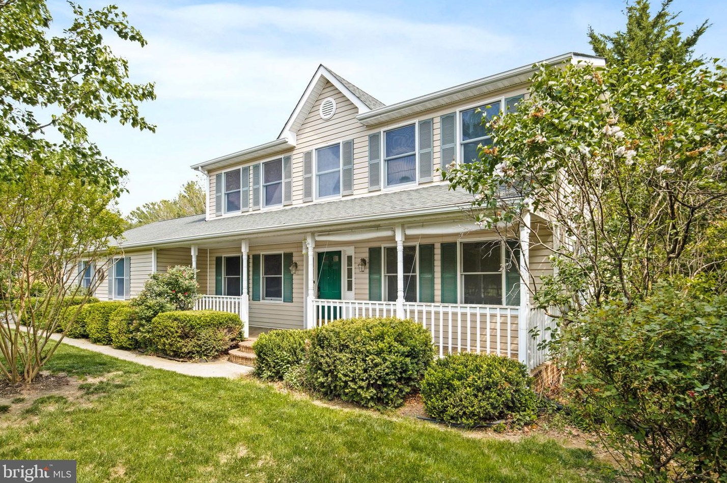 1163 Tasker Rd, Stephens City, VA 22655-3722
