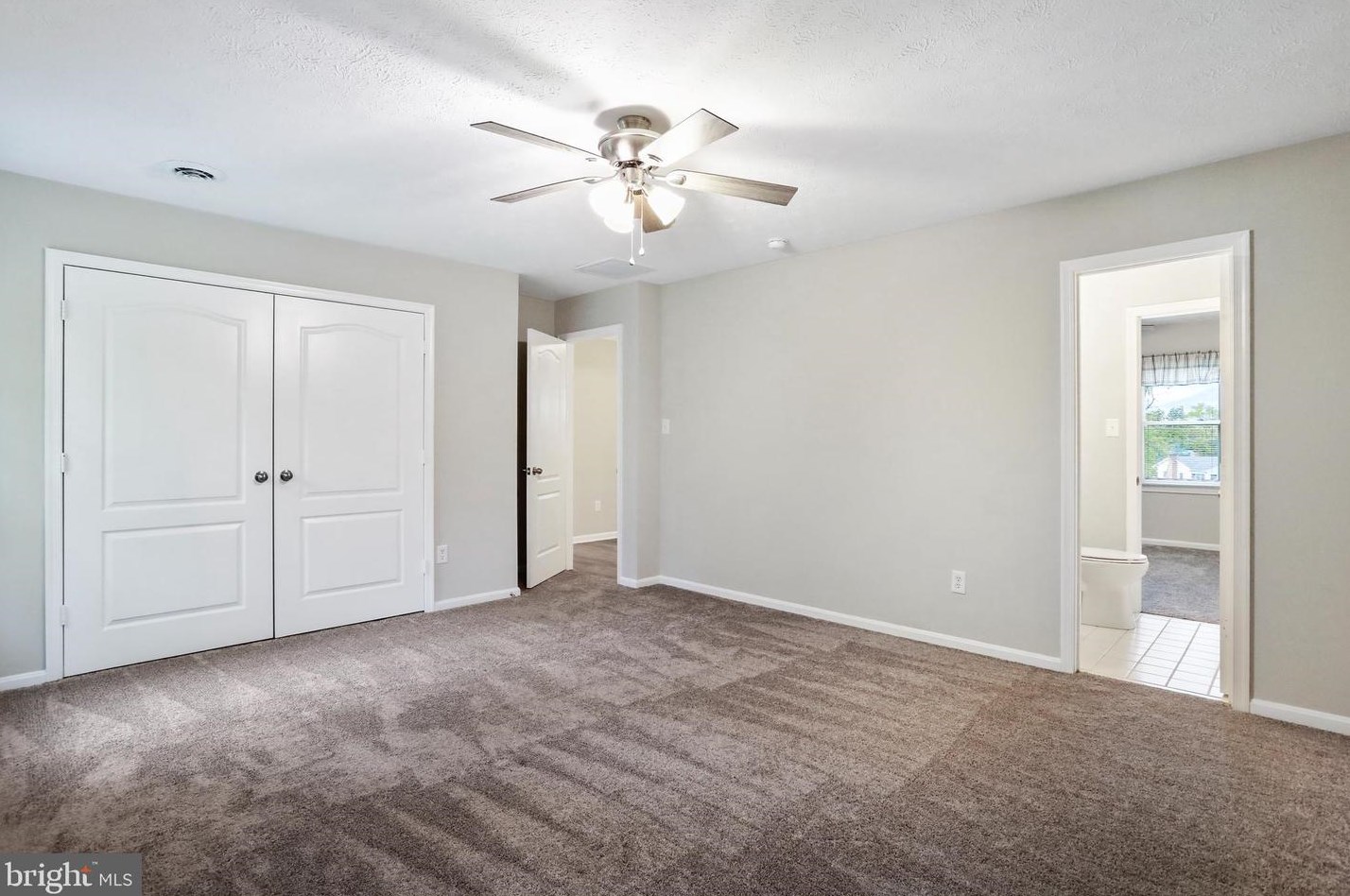 2621 Jones Rd, Winchester VA  22602-6639 exterior