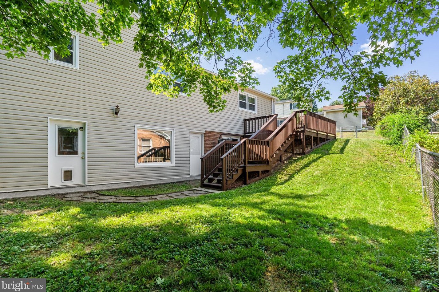 145 Wilkins Dr, Winchester VA  22602-6034 exterior