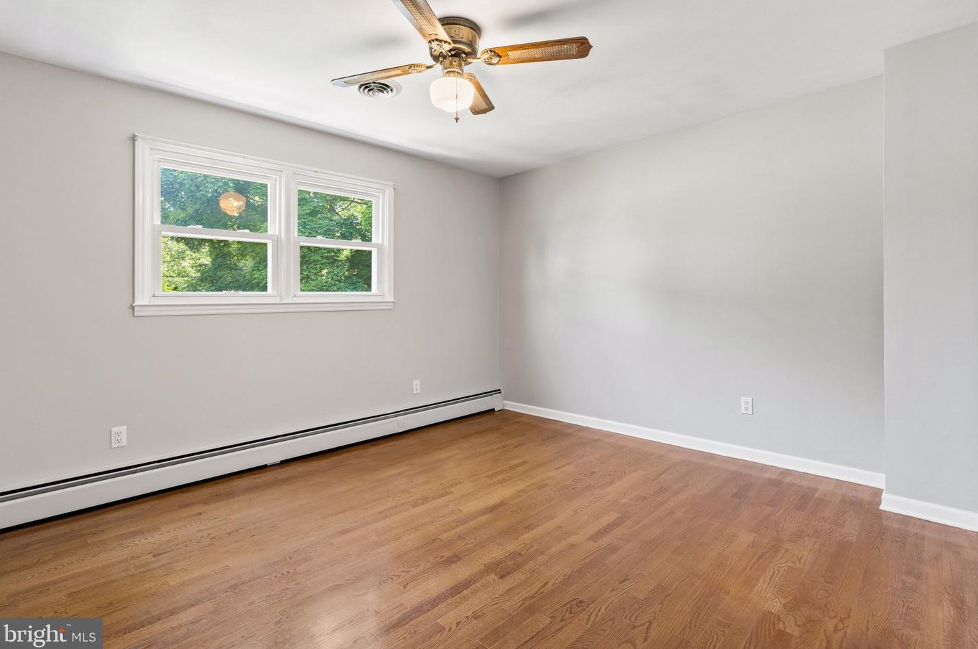 145 Wilkins Dr, Winchester VA  22602-6034 exterior