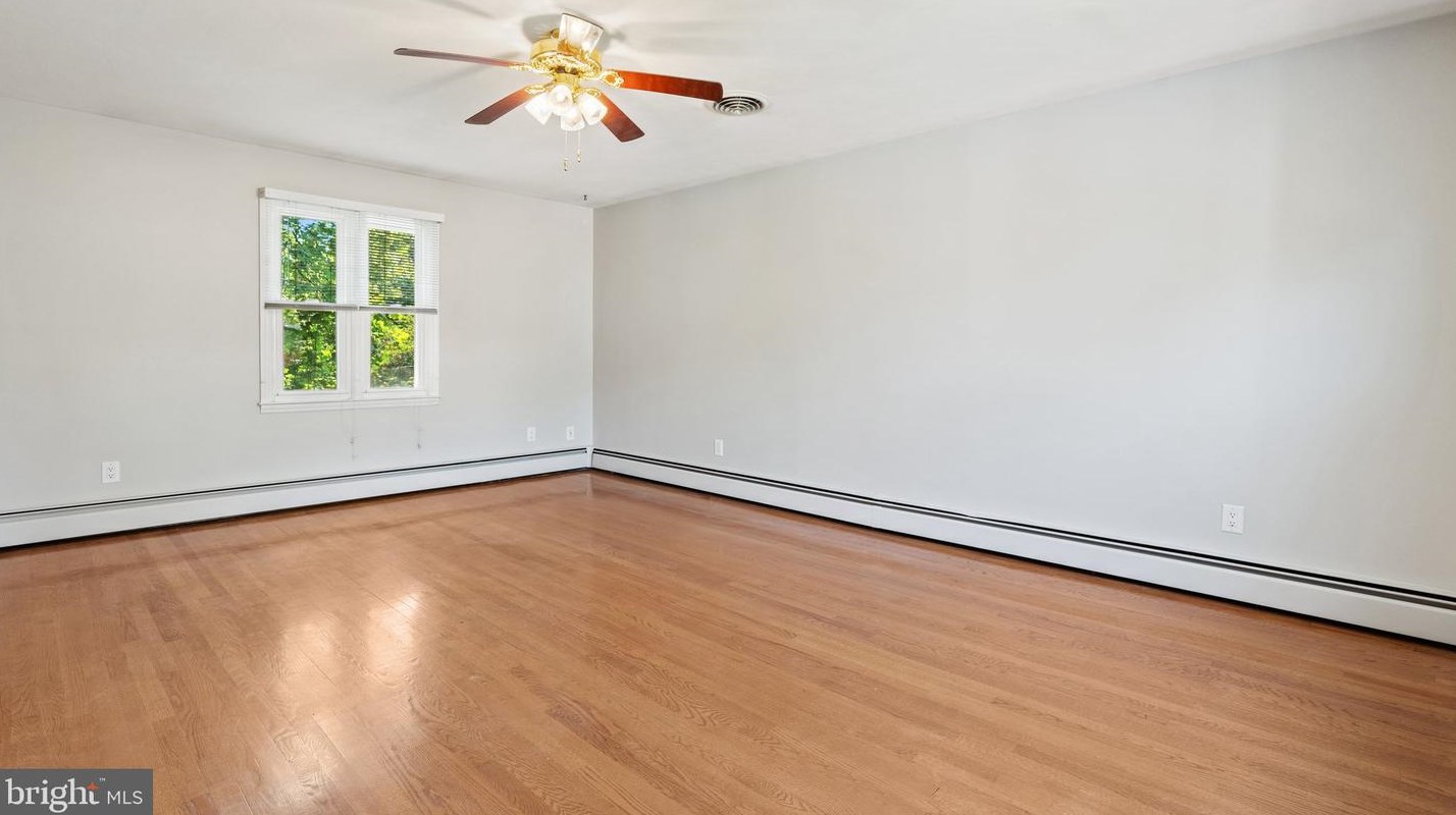 145 Wilkins Dr, Winchester VA  22602-6034 exterior