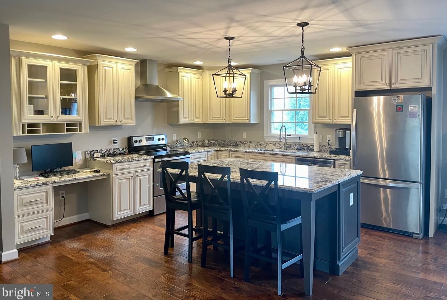 300 Craig Dr, Stephens City, VA 22655-2367
