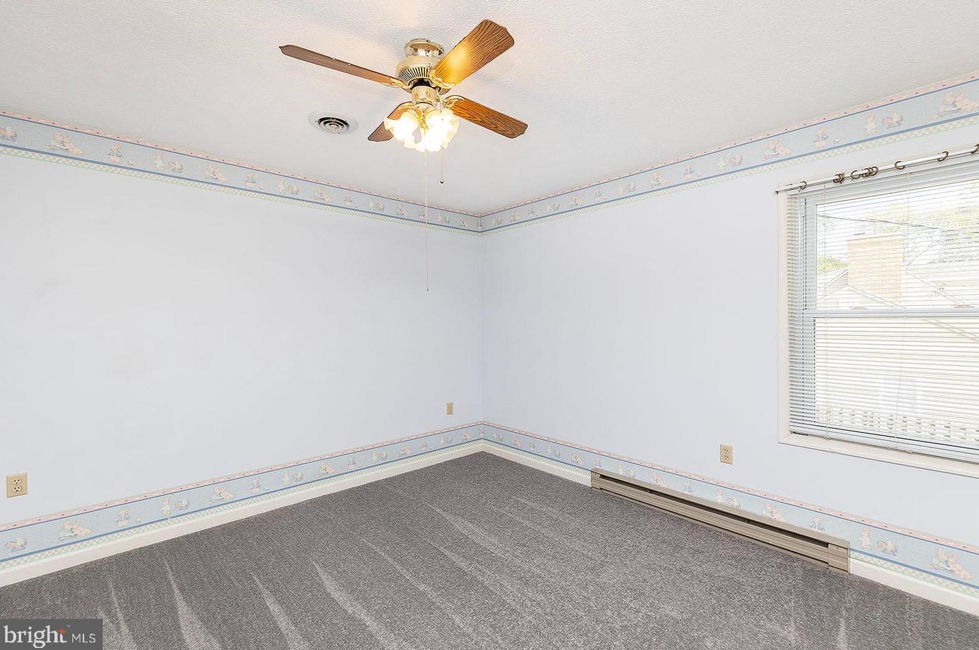 413 Westmoreland Dr, Stephens City VA  22655-2562 exterior