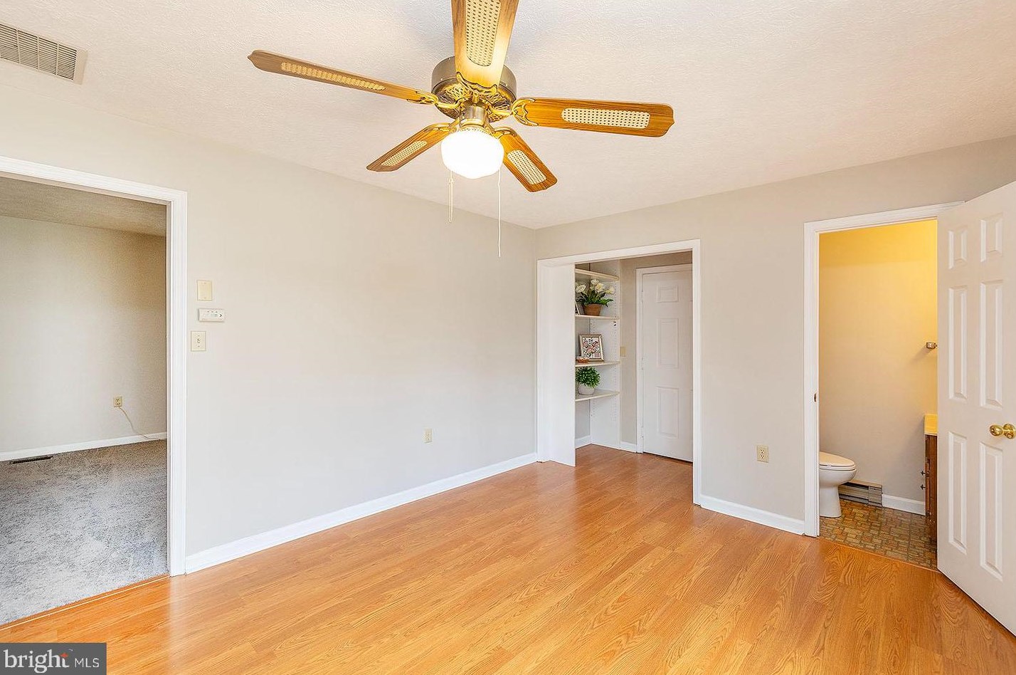 413 Westmoreland Dr, Stephens City VA  22655-2562 exterior