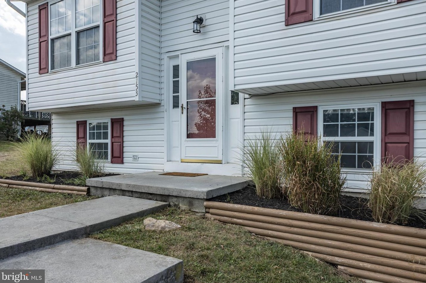 2153 Fifth St, Middletown, VA 22645-9569