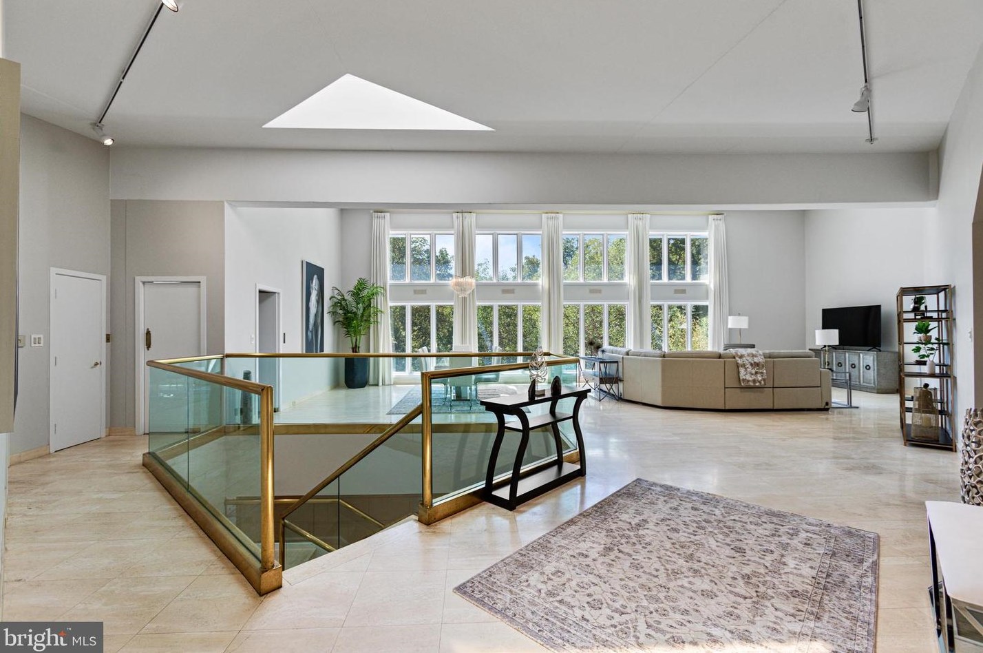 2660 Frederick Pike, Winchester VA  22603-4129 exterior