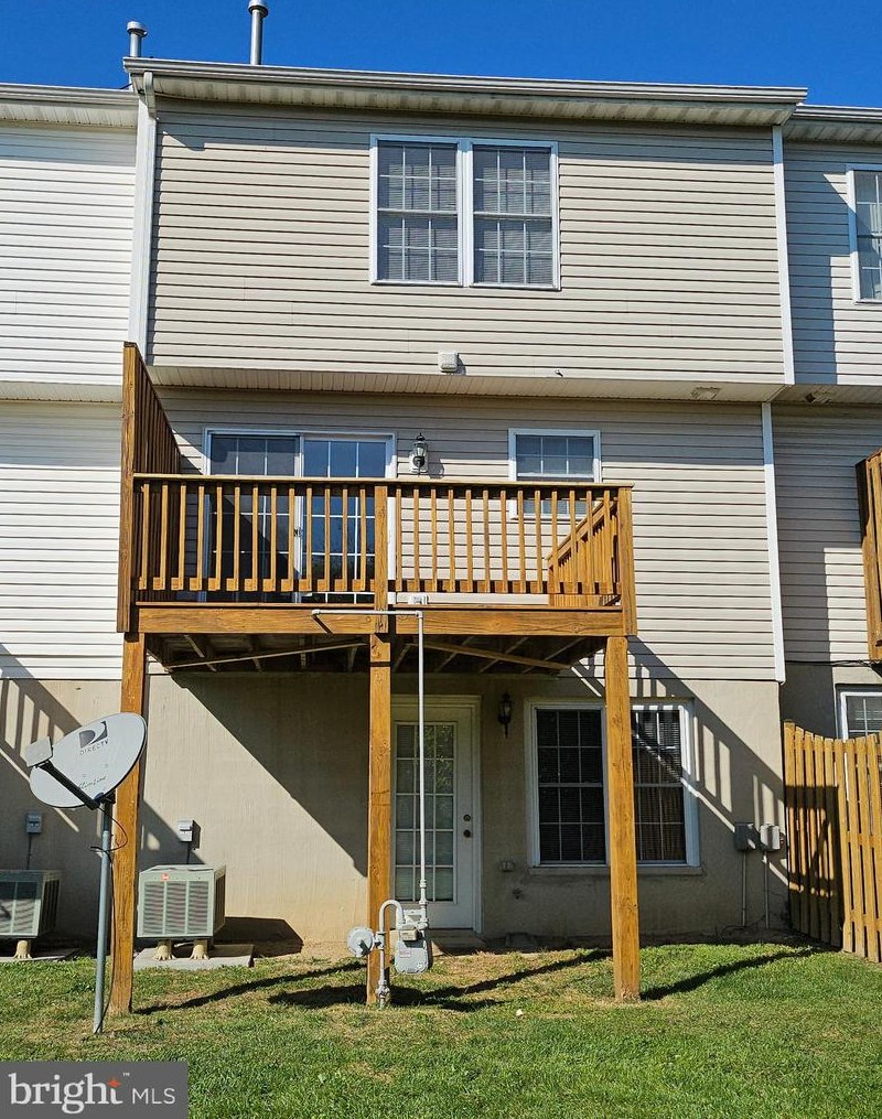 102 Baybreeze Ct, Winchester VA  22602-6206 exterior