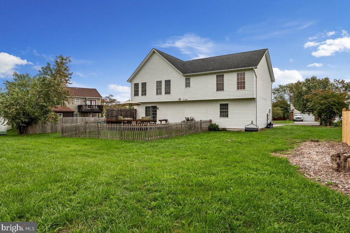 311 Montgomery Cir, Stephens City, VA 22655-5932